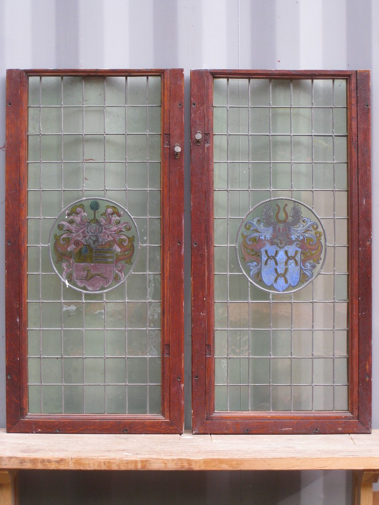 N066 – Glas in lood