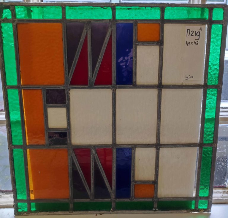 N219 – Glas in lood